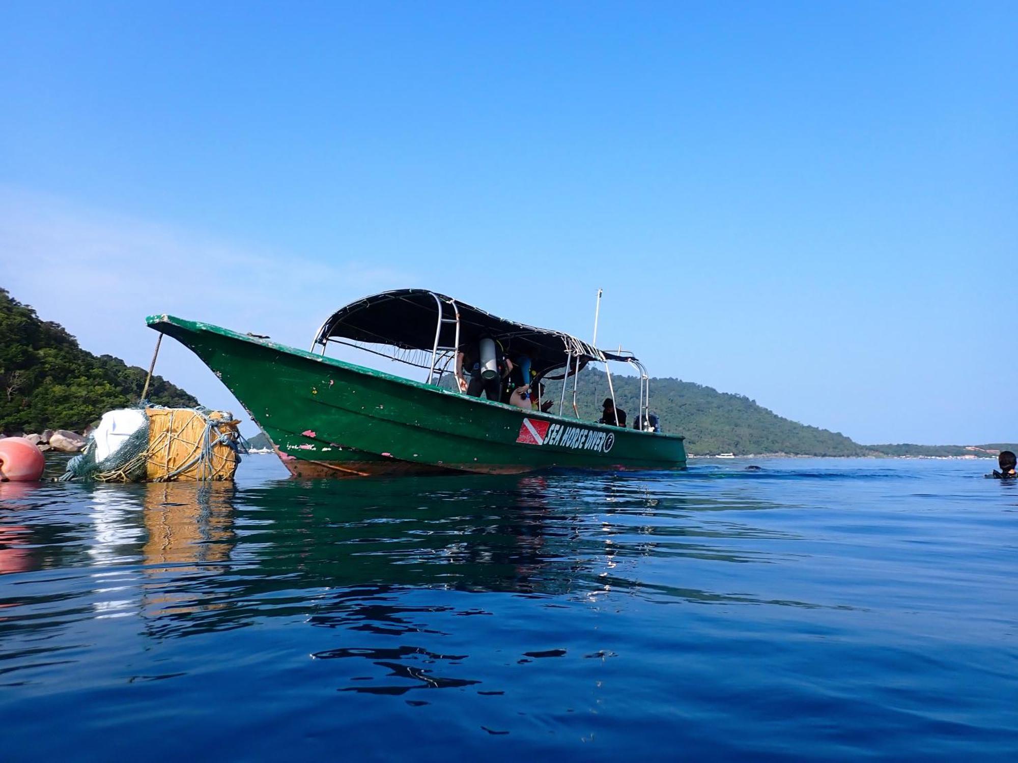 Seahorse Diver Guesthouse Kampong Pasir Panjang  Exterior foto
