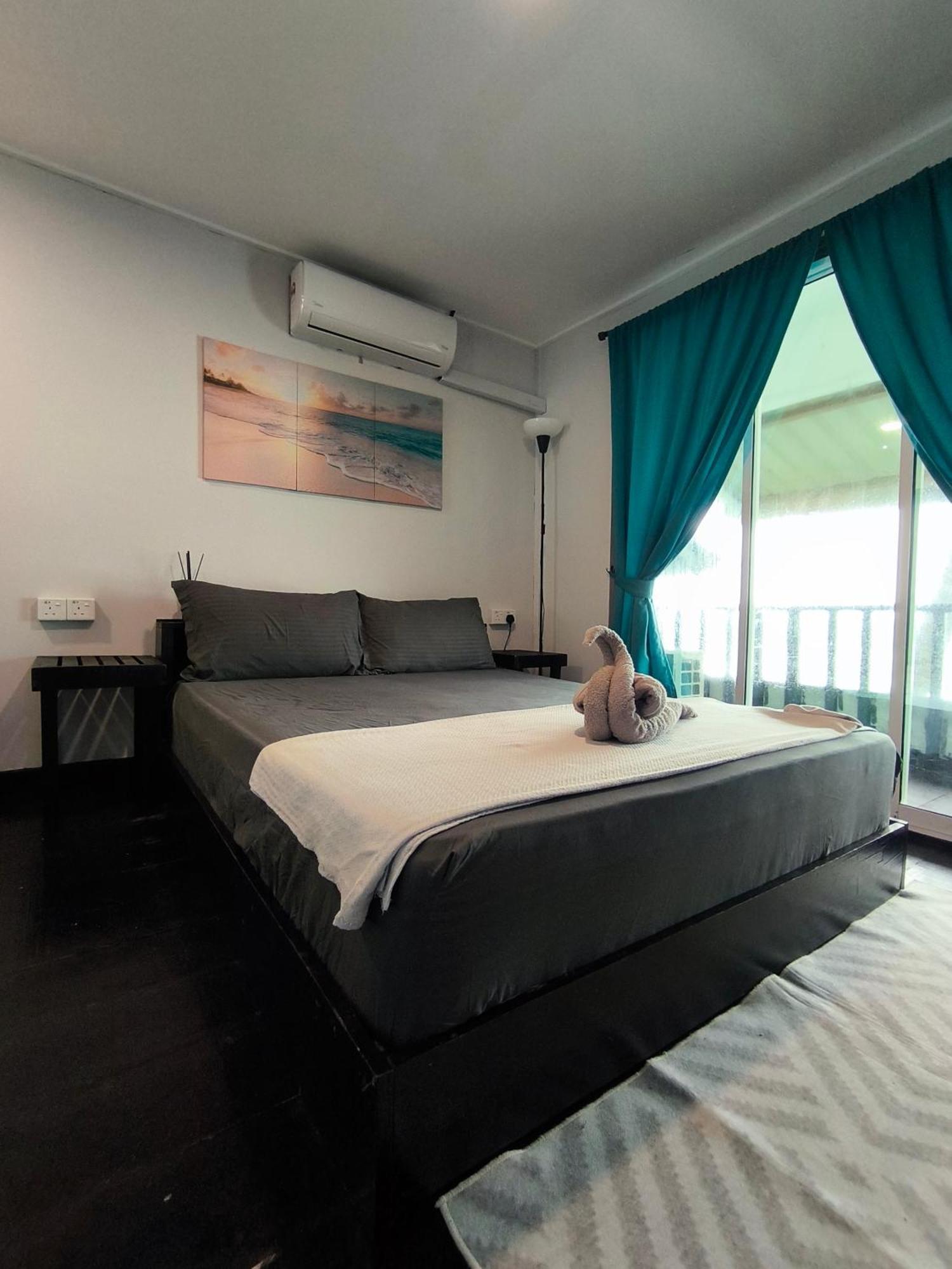 Seahorse Diver Guesthouse Kampong Pasir Panjang  Exterior foto