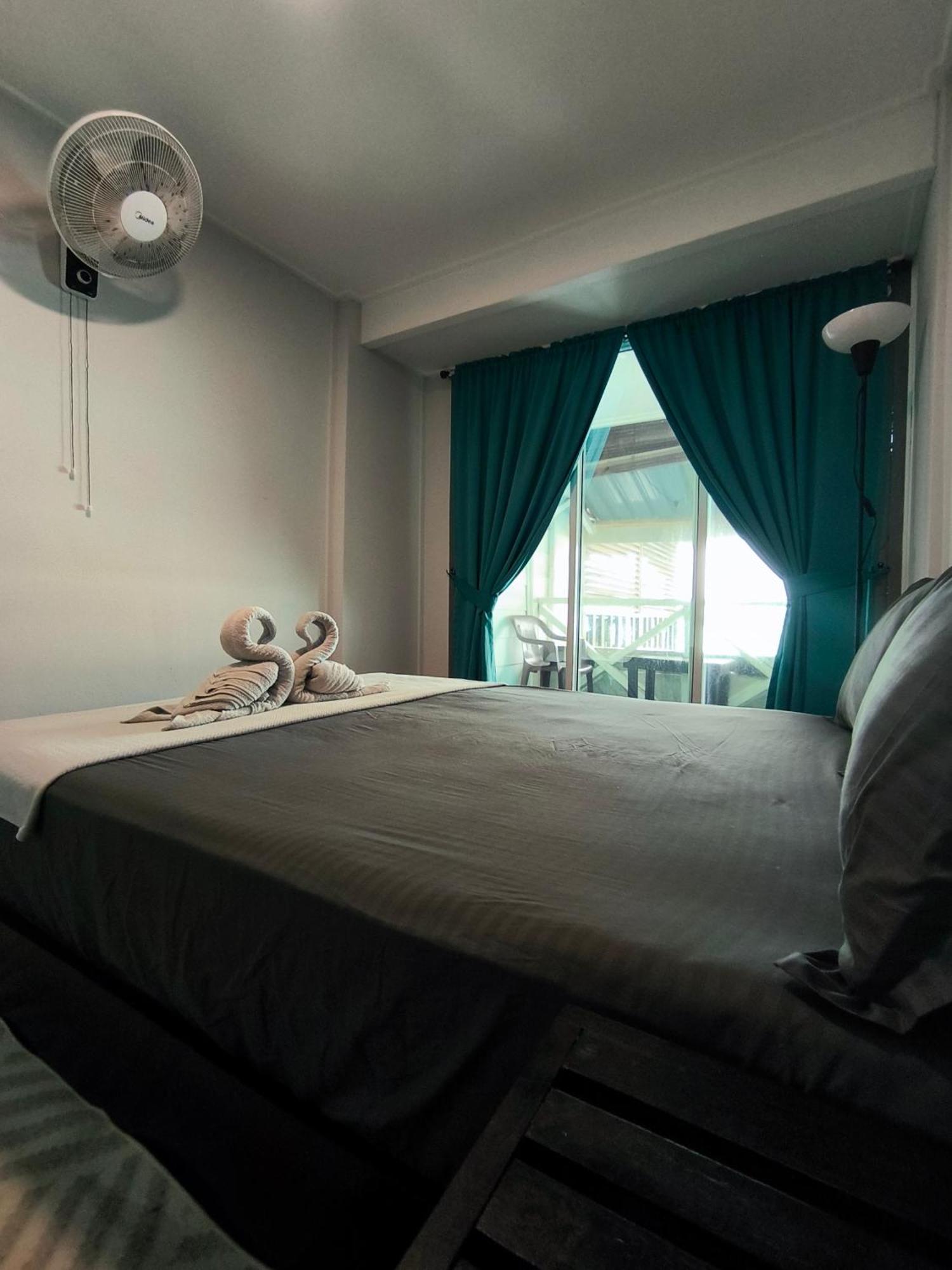 Seahorse Diver Guesthouse Kampong Pasir Panjang  Exterior foto